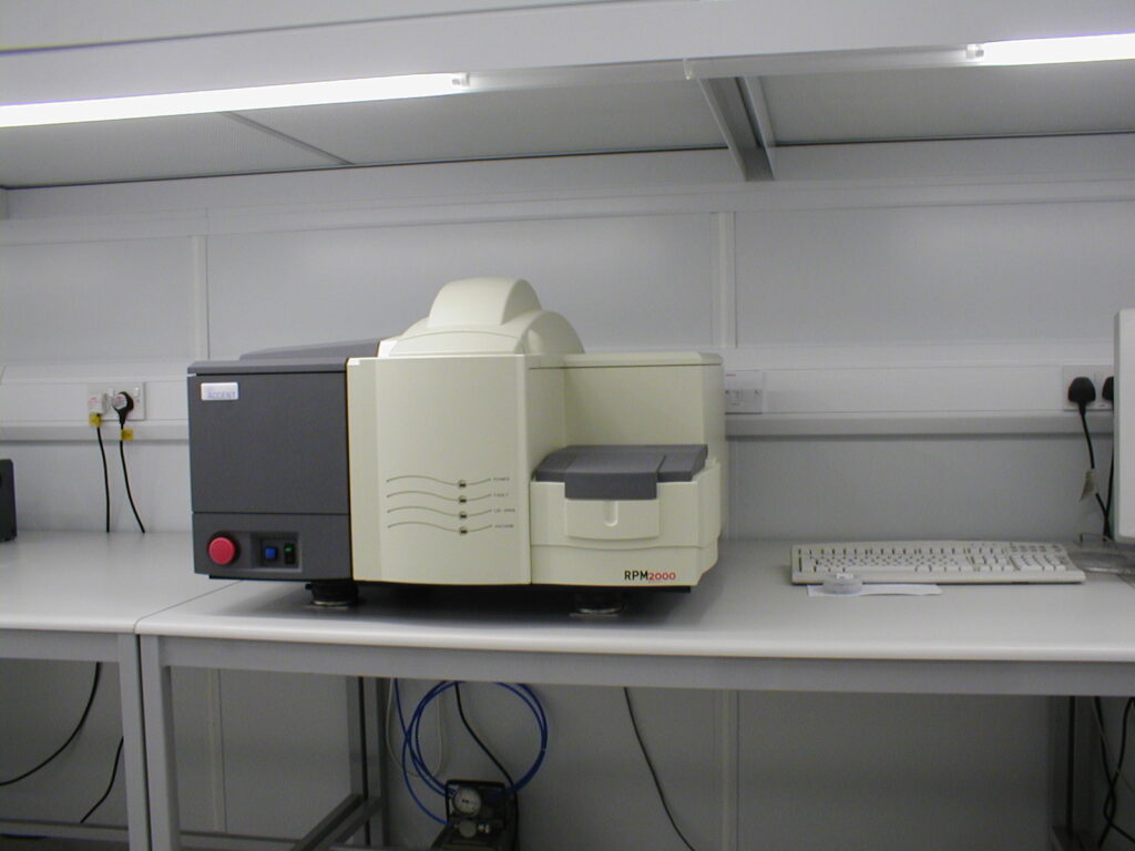 image of UoM equipmetn Photoluminescence Spectrometer RPM2000